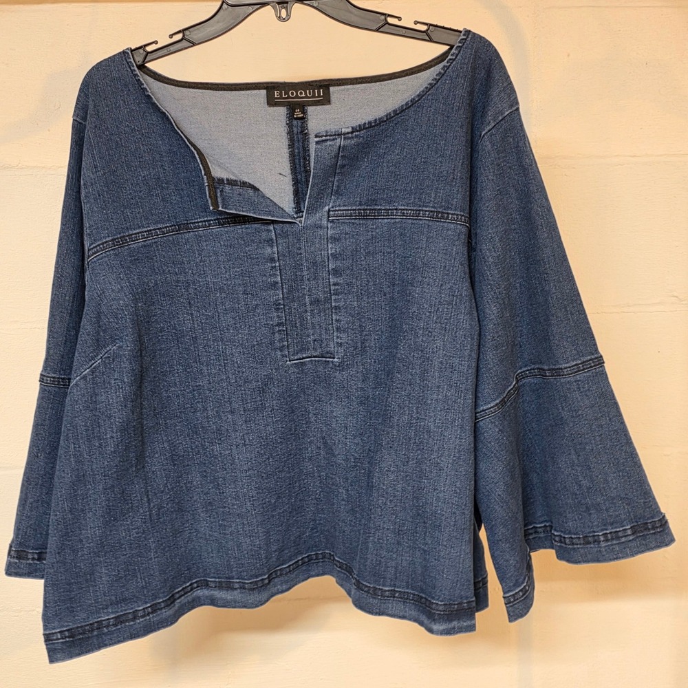 Eloquii Womens Plus 24 Blue Denim Bell Sleeve Split Neck Top Style 4449 Stretch